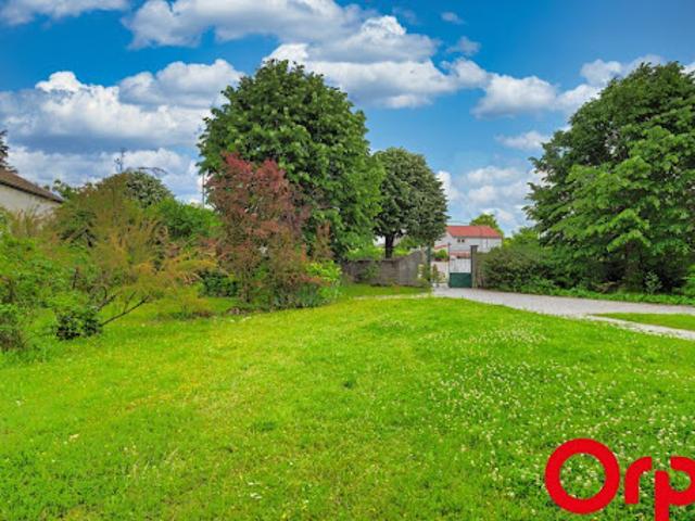 Vente Maison 8 pièces 194 m2 Saint Maurice de Beynost