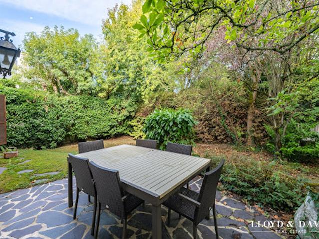 Vente Maison 8 pièces 194.31 m2 La Celle Saint Cloud