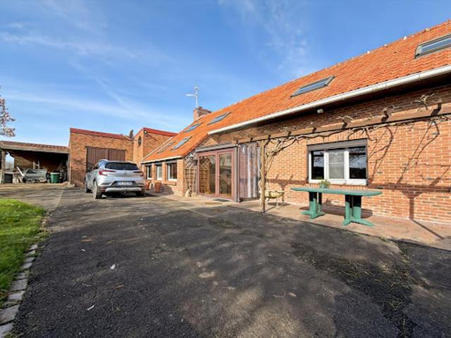 Vente Maison 8 pièces 195 m2 Nieppe