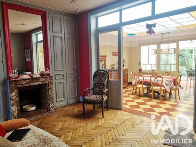 Vente Maison 8 pièces 195 m2 Armentieres