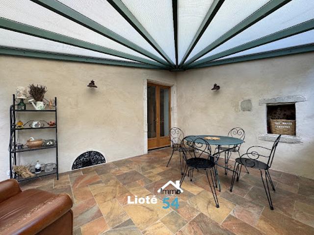 Vente Maison 8 pièces 195 m2 Brémoncourt