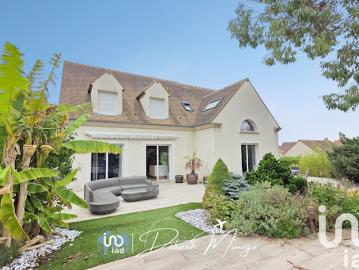 Vente Maison 8 pièces 195 m2 Breuil Bois Robert