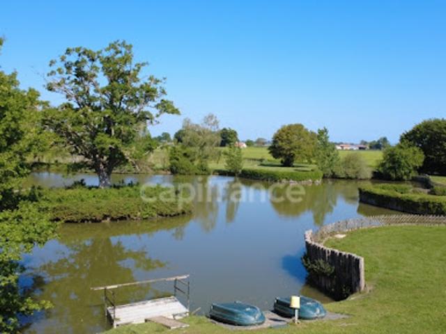 Vente Maison 8 pièces 195 m2 Congé sur Orne