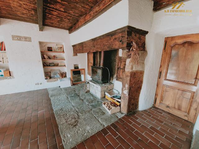 Vente Maison 8 pièces 195 m2 Saint Sauveur de Montagut