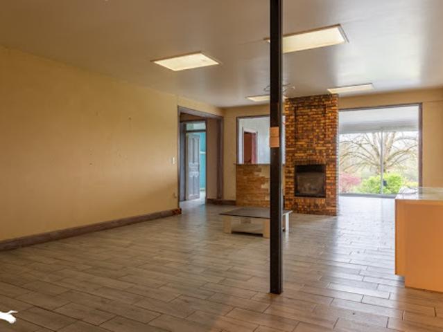 Vente Maison 8 pièces 195 m2 Saint Yrieix la Perche