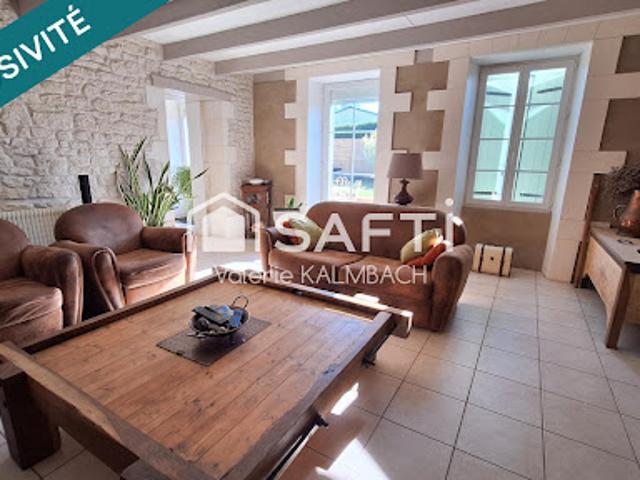 Vente Maison 8 pièces 195 m2 Salignac sur Charente
