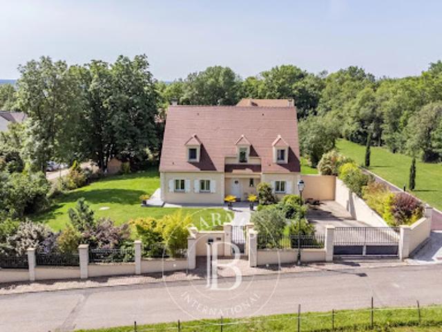 Vente Maison 8 pièces 195.67 m2 Vaux sur Seine