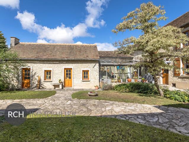 Vente Maison 8 pièces 196 m2 Houdan