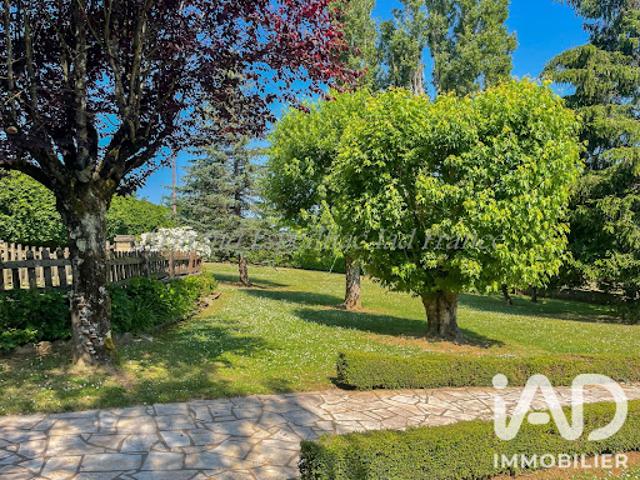 Vente Maison 8 pièces 196 m2 Rignac