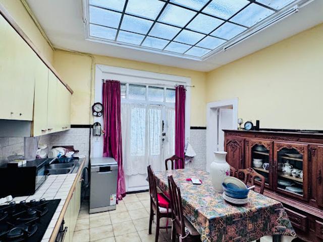 Vente Maison 8 pièces 196 m2 Roubaix