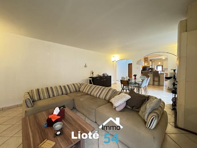 Vente Maison 8 pièces 196 m2 Saint Remimont
