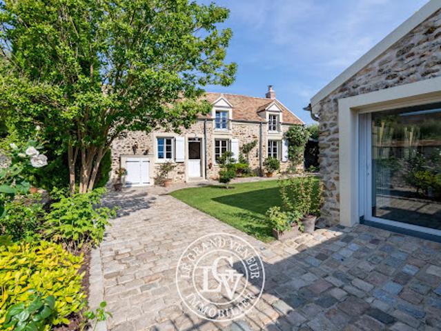 Vente Maison 8 pièces 196 m2 Saint Sauveur sur Ecole
