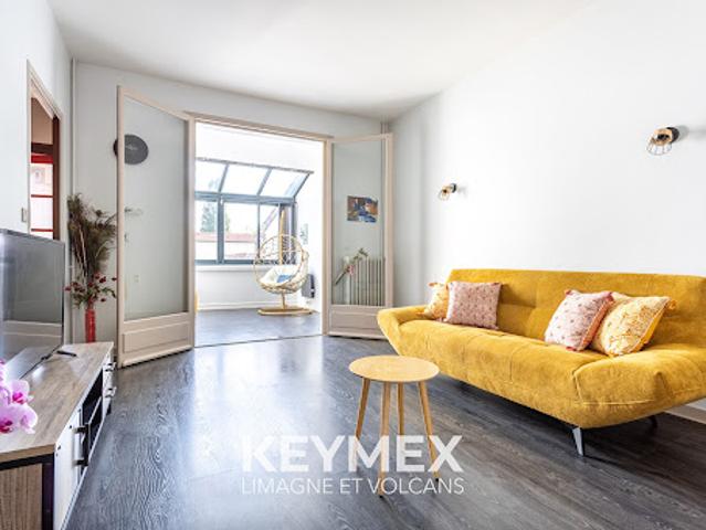 Vente Maison 8 pièces 197 m2 Riom