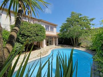 Vente Maison 8 pièces 197 m2 Rognonas