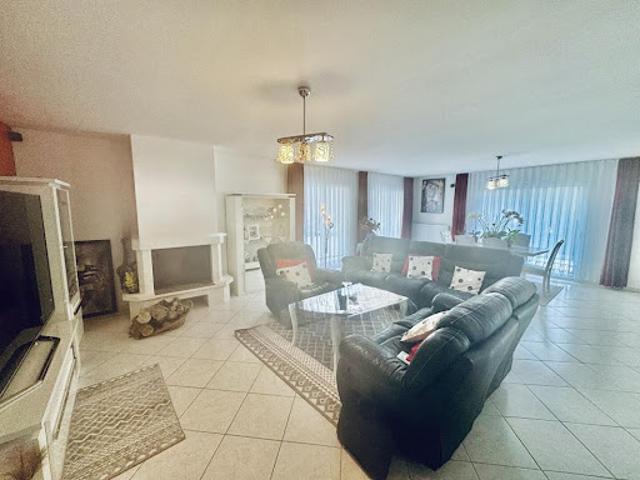 Vente Maison 8 pièces 198 m2 Mortagne sur Sèvre