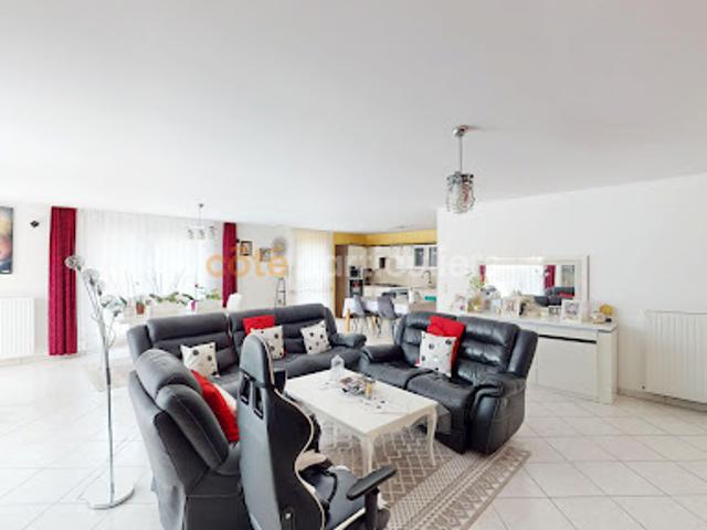Vente Maison 8 pièces 198 m2 Mortagne sur Sèvre