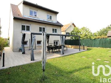 Vente Maison 8 pièces 198 m2 Chelles