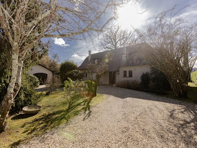 Vente Maison 8 pièces 198 m2 Lons