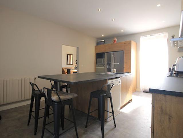 Vente Maison 8 pièces 198.5 m2 Gourdon