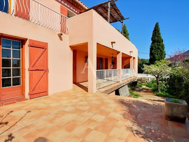 Vente Maison 8 pièces 198.87 m2 Le Pradet