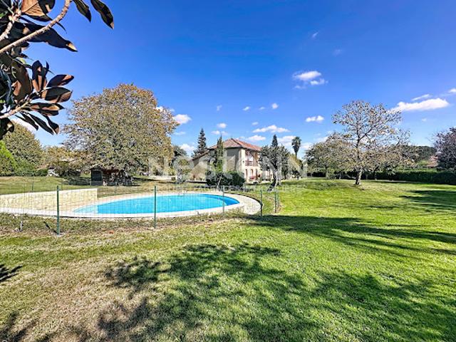 Vente Maison 8 pièces 190 m2 Mirande