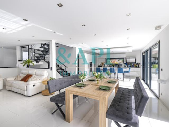 Vente Maison 8 pièces 190 m2 Anthy sur Léman