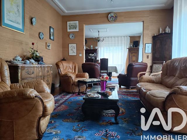 Vente Maison 8 pièces 190 m2 Essarts en Bocage