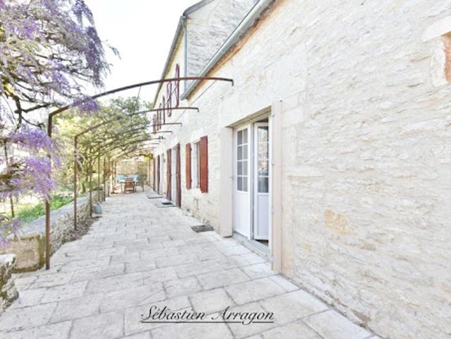 Vente Maison 8 pièces 190 m2 Fontanes du Causse