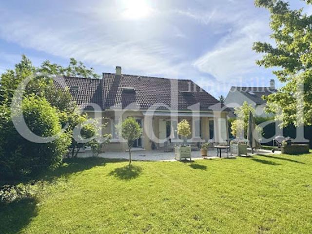 Vente Maison 8 pièces 190.48 m2 Noisy le Roi