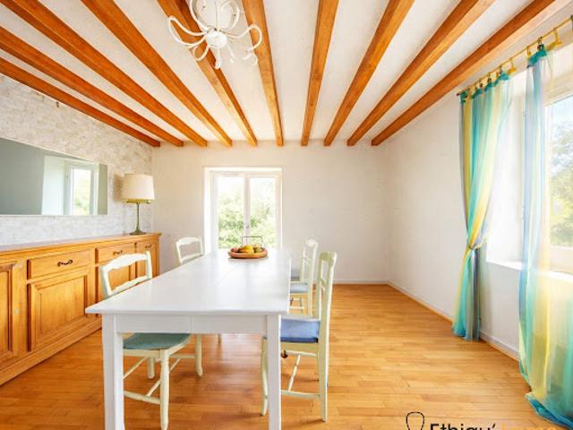 Vente Maison 8 pièces 191 m2 Eclance