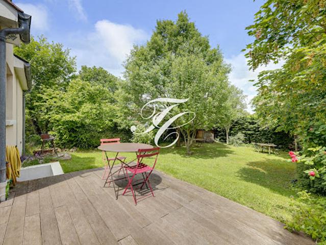 Vente Maison 8 pièces 191 m2 Rueil Malmaison