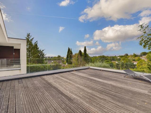 Vente Maison 8 pièces 192 m2 Ecully