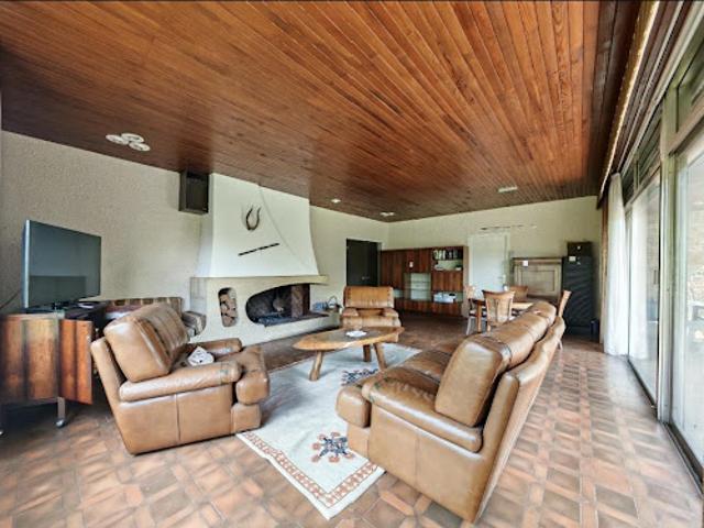 Vente Maison 8 pièces 192 m2 Saint Etienne de Crossey