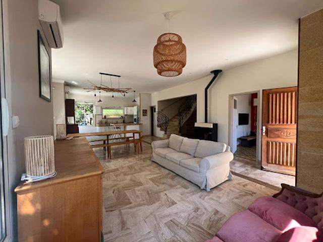 Vente Maison 8 pièces 193 m2 Montfrin