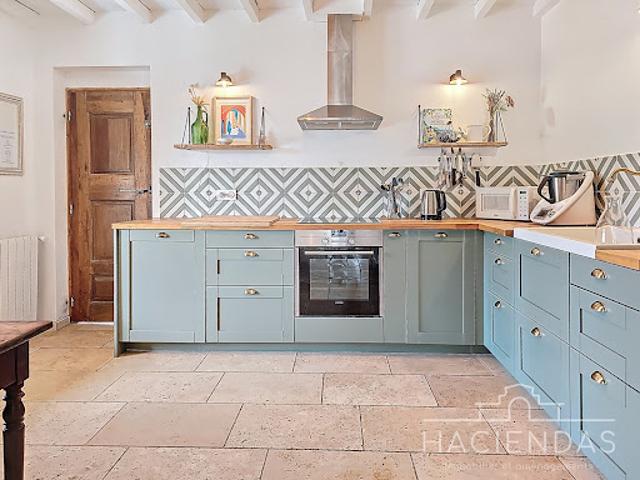 Vente Maison 8 pièces 193 m2 Pertuis