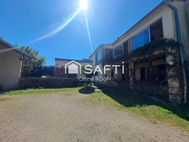 Vente Maison 8 pièces 204 m2 Bletterans