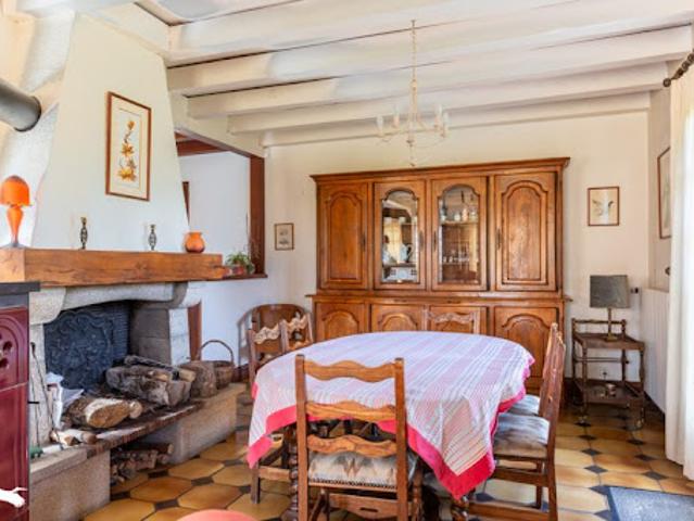 Vente Maison 8 pièces 204 m2 Saint Hilaire les Places