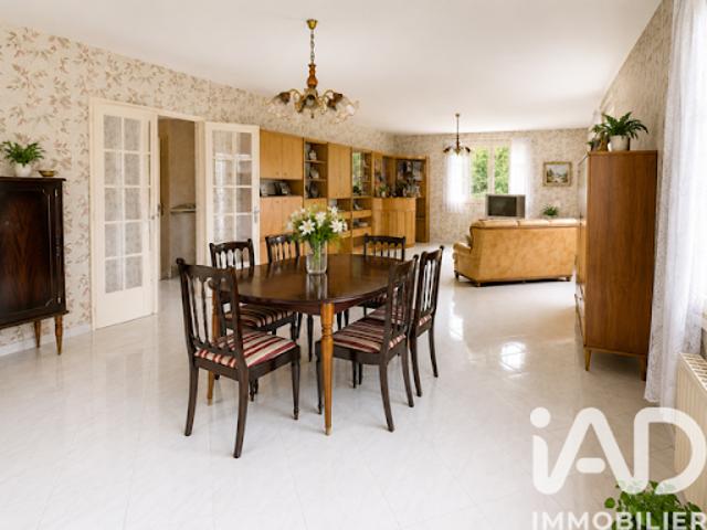 Vente Maison 8 pièces 204 m2 Vernou la Celle sur Seine