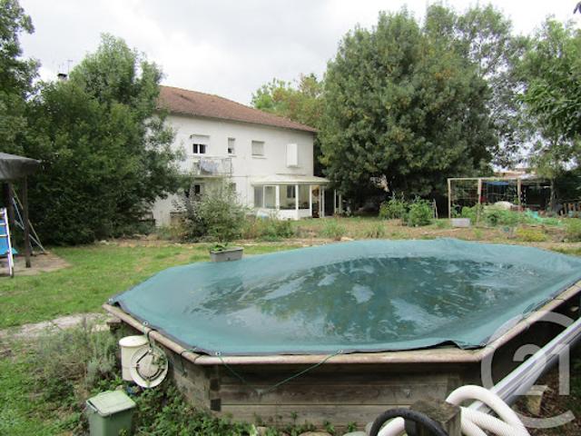 Vente Maison 8 pièces 204.06 m2 Brioux sur Boutonne
