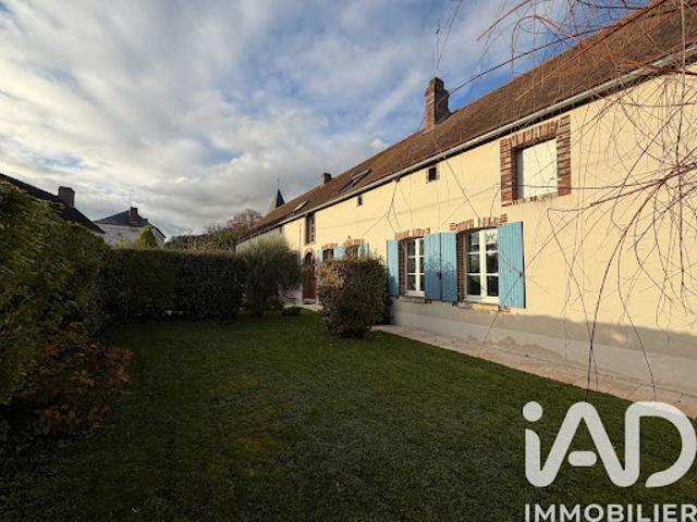 Vente Maison 8 pièces 205 m2 Montholon