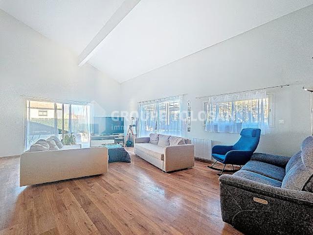 Vente Maison 8 pièces 205 m2 Montlaur