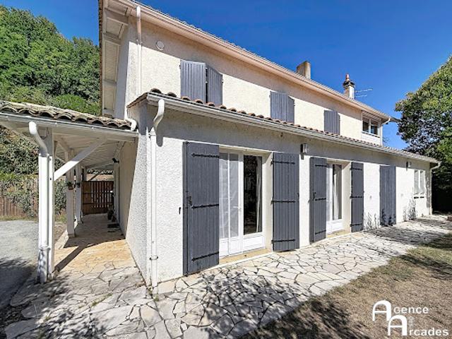 Vente Maison 8 pièces 205 m2 Baurech