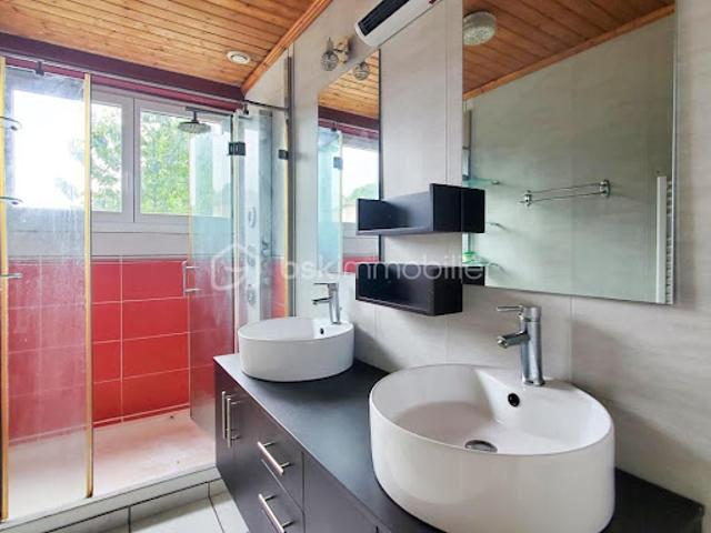 Vente Maison 8 pièces 205 m2 Chef Boutonne