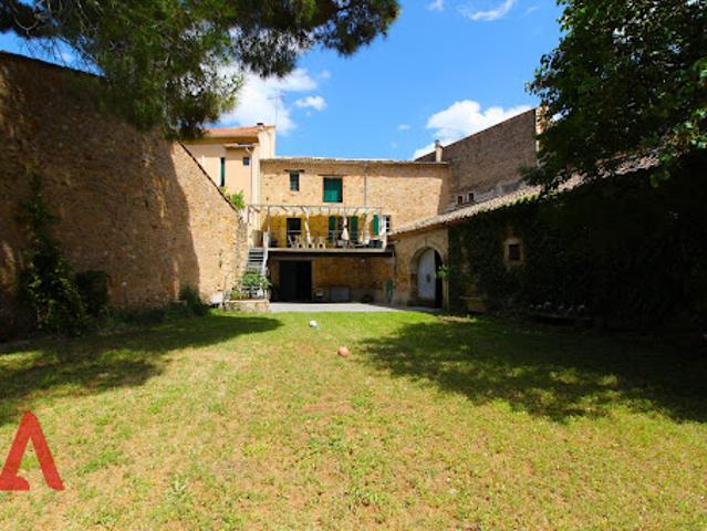 Vente Maison 8 pièces 205 m2 Gabian