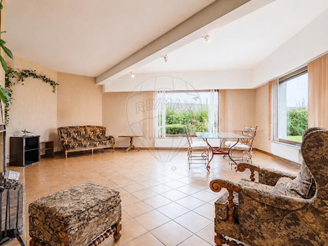 Vente Maison 8 pièces 205 m2 Lapalisse