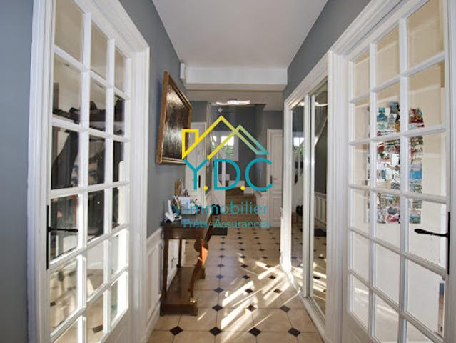 Vente Maison 8 pièces 205 m2 Yvetot