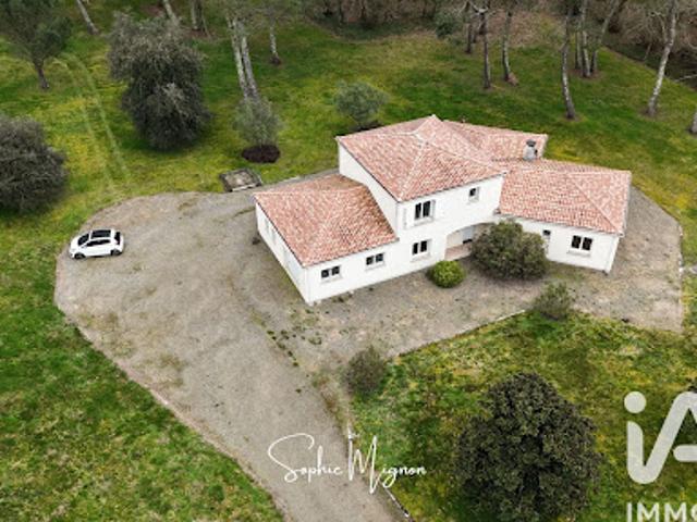 Vente Maison 8 pièces 206 m2 Liposthey