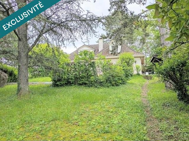 Vente Maison 8 pièces 206 m2 Lons le Saunier