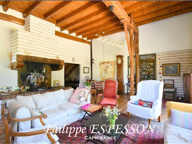 Vente Maison 8 pièces 207 m2 Castelnau sur Gupie