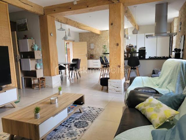 Vente Maison 8 pièces 207 m2 Le Pin